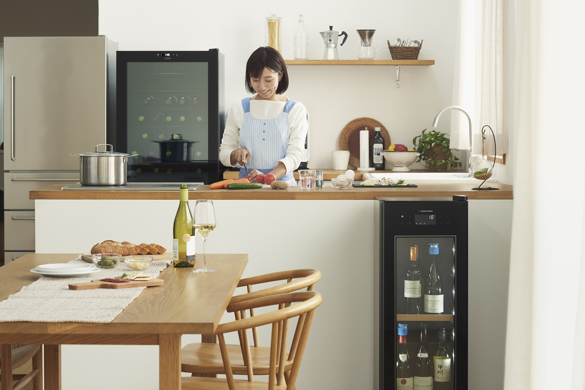 ワインセラー　さくら製作所扉開き右開き